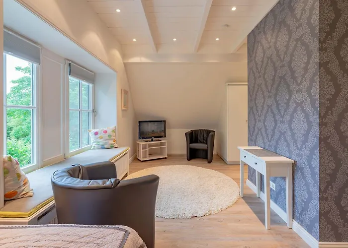 Semesterbostad Landhaus Suederende